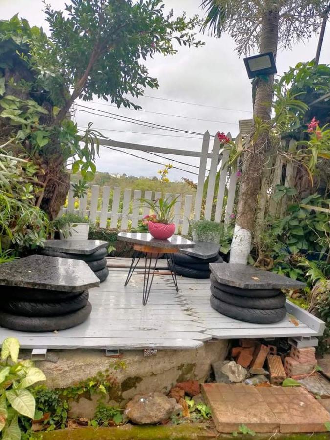 Ly'S Homestay Gia Nghia Exterior foto