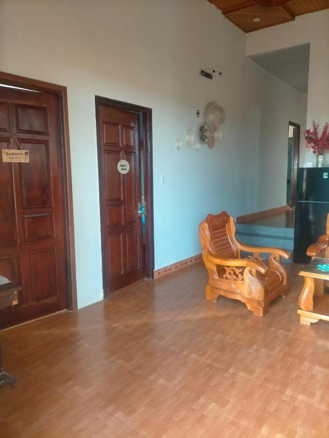 Ly'S Homestay Gia Nghia Exterior foto